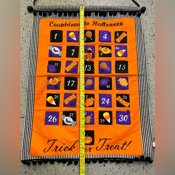 Halloween Countdown Advent Felt Wall Calendar - Picture 4 of 4